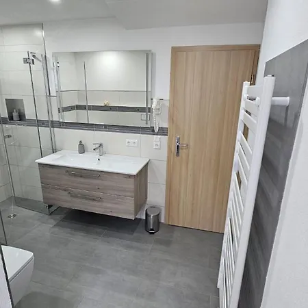 Schwanenteich Apartment Bad Klosterlausnitz